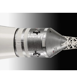 REVELL APOLLO 11 SATURN ROCKET ECH: 1/96 03704