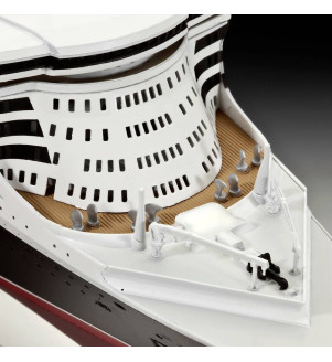 REVELL QUEEN MARY 2 ECH : 1/400 05223